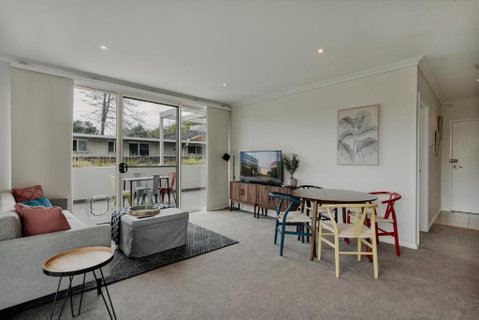 Peaceful 1-Bed Apartment Close To Lonsdale St - Newcastle Accommodation 0