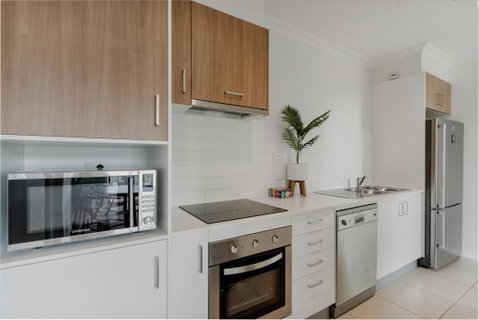 Peaceful 1-Bed Apartment Close To Lonsdale St - Newcastle Accommodation 1