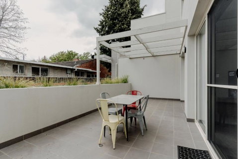 Peaceful 1-Bed Apartment Close To Lonsdale St - Newcastle Accommodation 3