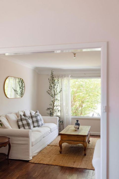Pet Friendly Family Home In Bluff Point - New Castle Tourism 0