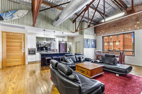 Platinum Precinct - The Apartment - New Castle Tourism 3