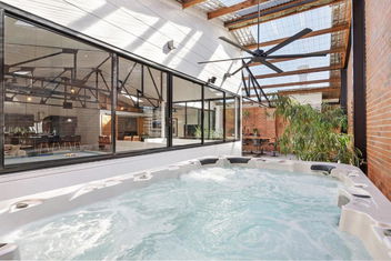 Platinum Precinct - The Penthouse with Newcastle Accommodation