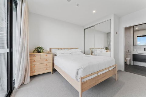Perfect Location 1-Bed With Balcony, BBQ & Parking - New Castle Tourism 2