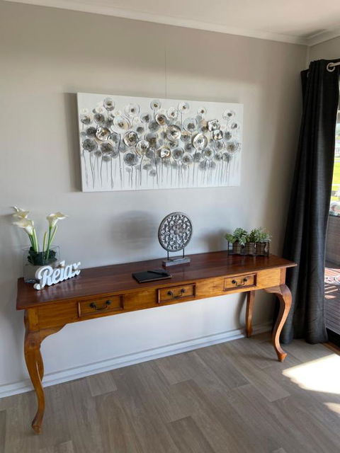 Pine View Holiday Rental - Newcastle Accommodation 1