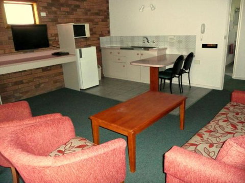 Pinnacle Holiday Lodge - Newcastle Accommodation 1