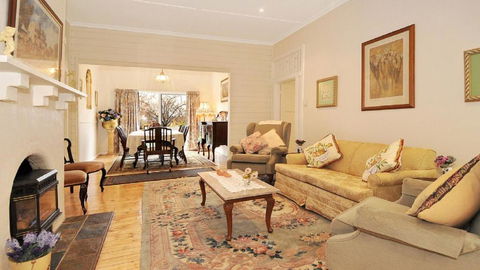 Plum Tree Cottage - New Castle Tourism 1