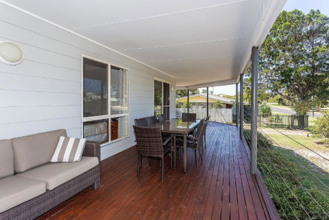 Rainbow Tides - Newcastle Accommodation 0