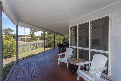 Rainbow Tides - Newcastle Accommodation 1