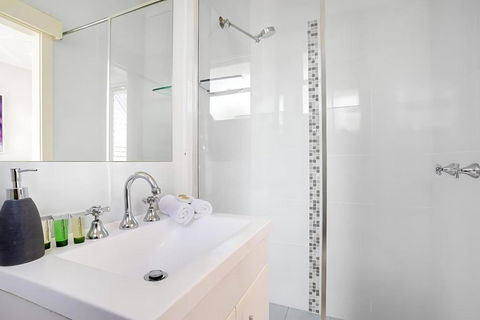 Prickly Pear Stays In Mayfield - New Castle Tourism 2