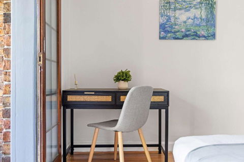Private Single Room - Conveniently Located At Glebe - Shared Bathroom - Newcastle Accommodation 2