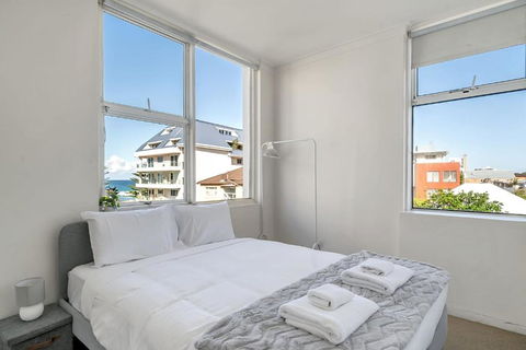 Quaint 1BD On The Doorstep Of Manly Beach - Newcastle Accommodation 1