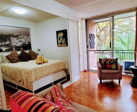 Quaint & Tranquil Subiaco 1 Bedroom Apartment - Newcastle Accommodation 2