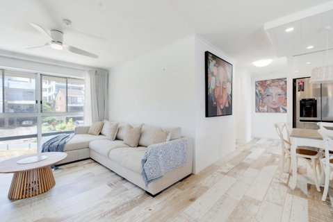 Rainbow Bay - 2BR Haven - Newcastle Accommodation 3