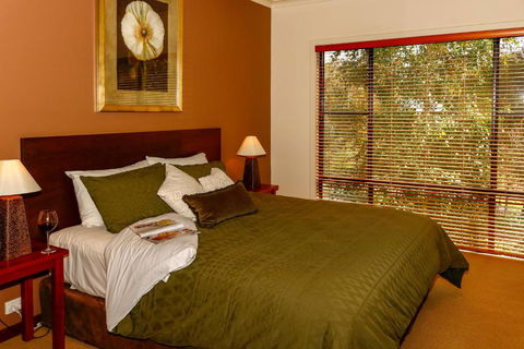 Rainbow Trail Chalets - New Castle Tourism 2