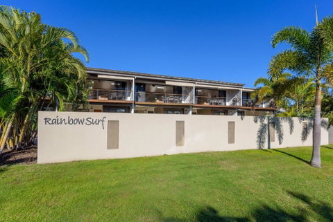 Rainbow Surf 5 - Newcastle Accommodation 3