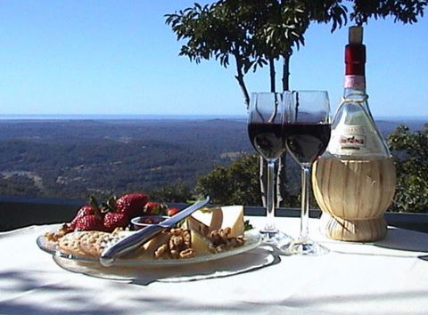 At Remingtons Private Cottages & Lodge - Newcastle Accommodation 1