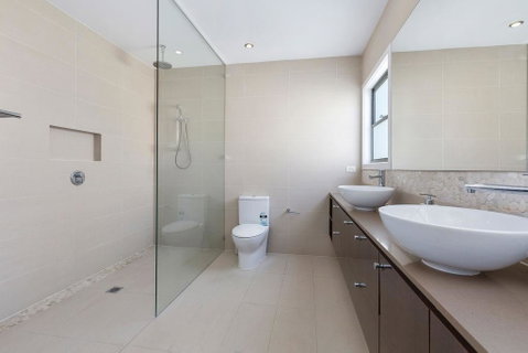 Augusta House - Newcastle Accommodation 3