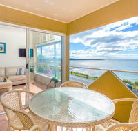 Avalon 1 - overlooking beautiful Convent Beach - Newcastle Accommodation