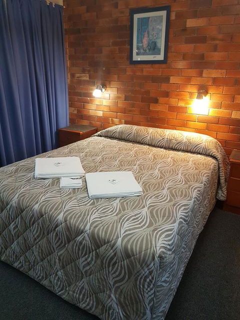 Avocado Motor Inn - New Castle Tourism 0