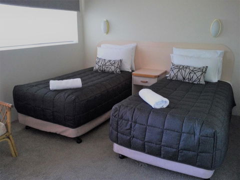 AZA Motel - New Castle Tourism 1