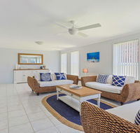 Azure Waters - perfectly positioned with ocean views - New Castle Tourism