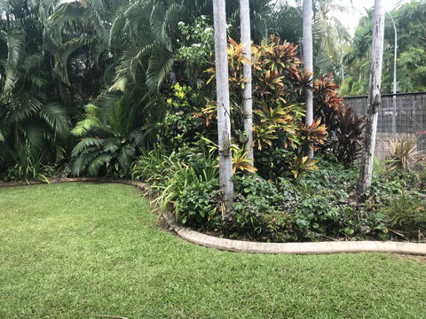 Bali Inspired Hideaway With Tropical Villa & Plunge Pool - Newcastle Accommodation 2