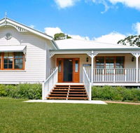 Ballogie Lodge - a quality timeless retreat - Newcastle Accommodation