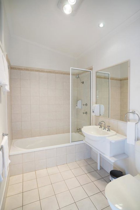 Barlings Beach Holiday Park - Newcastle Accommodation 3