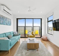 Beach  Golf Stays Australia - New Castle Tourism