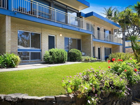 Beach Break - Newcastle Accommodation 1
