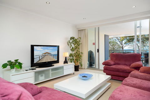 Beach House On Suttons - New Castle Tourism 2