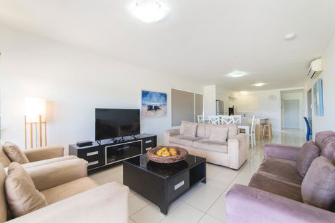 Beaches On Lammermoor Apartments - Newcastle Accommodation 1
