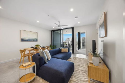 Rivello Apartments - Free Secure Car Park, 6km To City, Ferry Terminal, Eat Street, Rooftop Pool, Sauna, Portside Dinning - Newcastle Accommodation 2