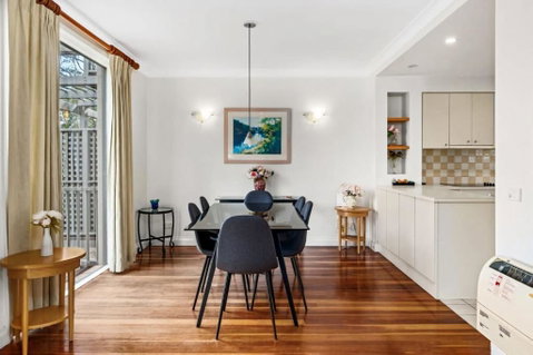 Refreshing Valley Escape - Newcastle Accommodation 2