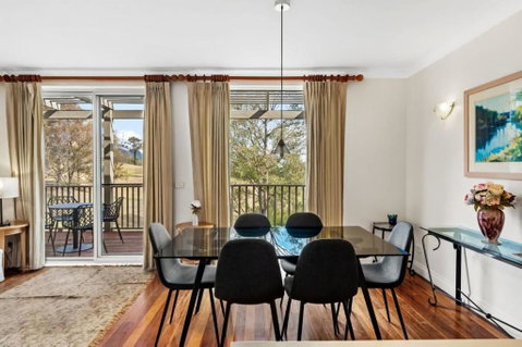 Refreshing Valley Escape - Newcastle Accommodation 1