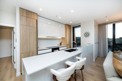 Renai 27 - 2 Bedroom Apt In Manuka - Newcastle Accommodation 2