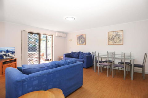 Resort Style Holiday - Newcastle Accommodation 3