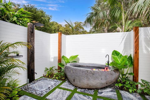 Rest Pet Friendly With Outdoor Bath 3 Mins Walk To Beach - New Castle Tourism 0