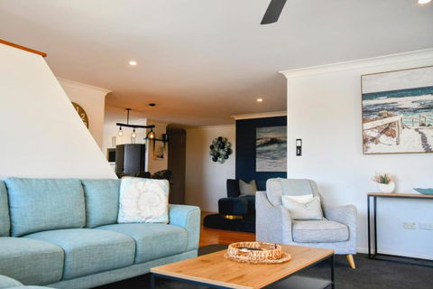 Retreat To Marlin - Newcastle Accommodation 3