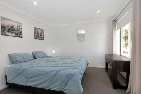 River Tonic - Newcastle Accommodation 3