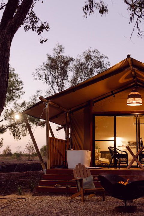 Riverbank Glamping - New Castle Tourism 3