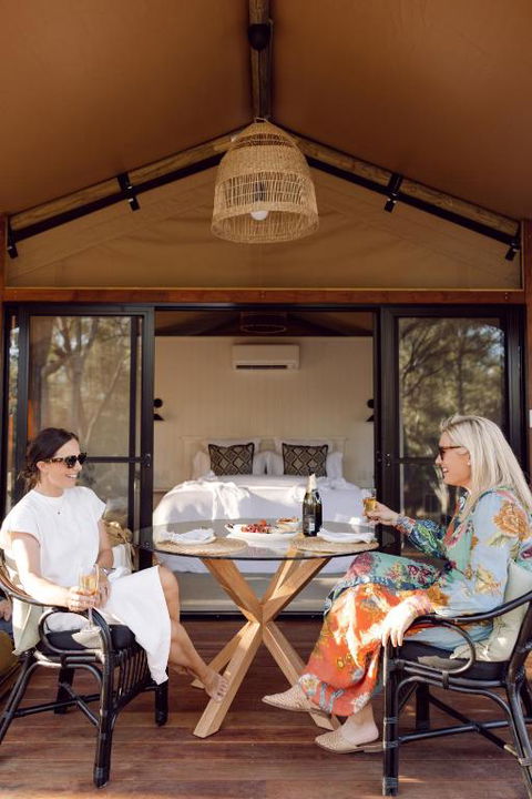 Riverbank Glamping - New Castle Tourism 0