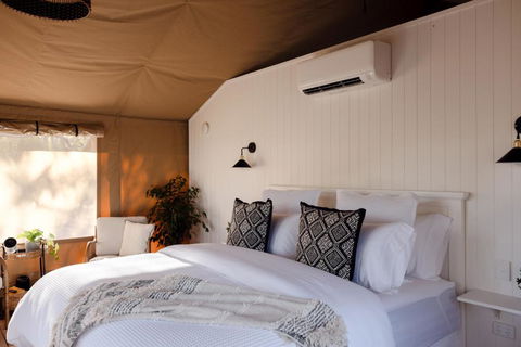 Riverbank Glamping - New Castle Tourism 2