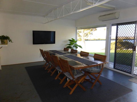 Riverfront Holiday House - Newcastle Accommodation 1