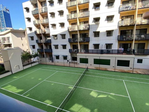 RIVERSIDE CITY VIEW PARKING NETFLIX WIFI WINE FREE - Newcastle Accommodation 3