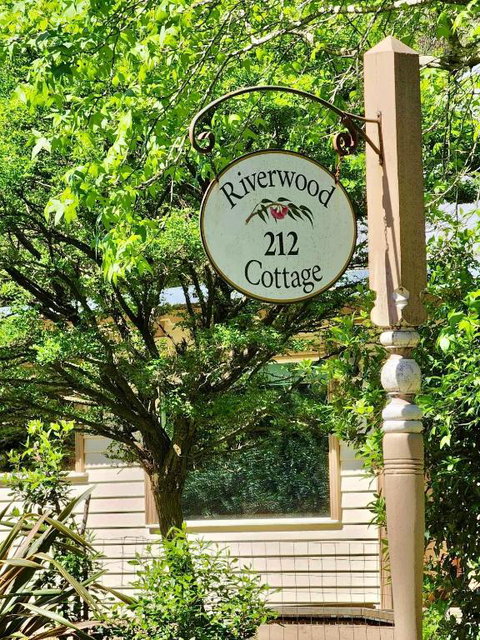 Riverwood Cottage, Accessible Accommodation - Newcastle Accommodation 0