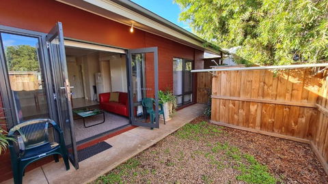 Rise N Shine - Affordable 50sqm Garden Apartment - New Castle Tourism 0