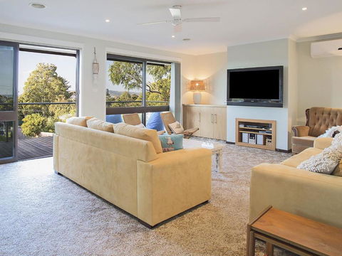 Roanjoka Dromana - Newcastle Accommodation 1