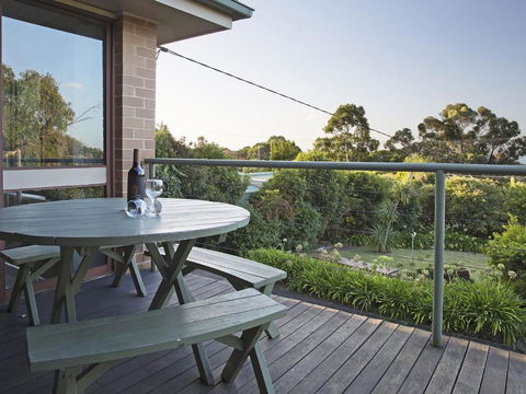 Roanjoka Dromana - Newcastle Accommodation 0