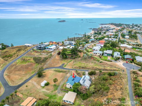 Rocky Retreat At Emu Park - Newcastle Accommodation 2